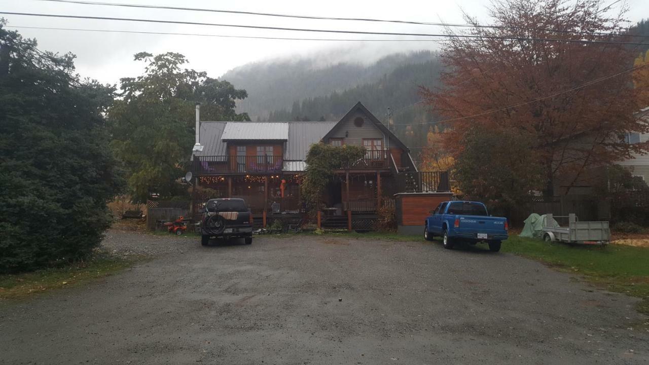 Kaslo Manor Lodge Exterior foto